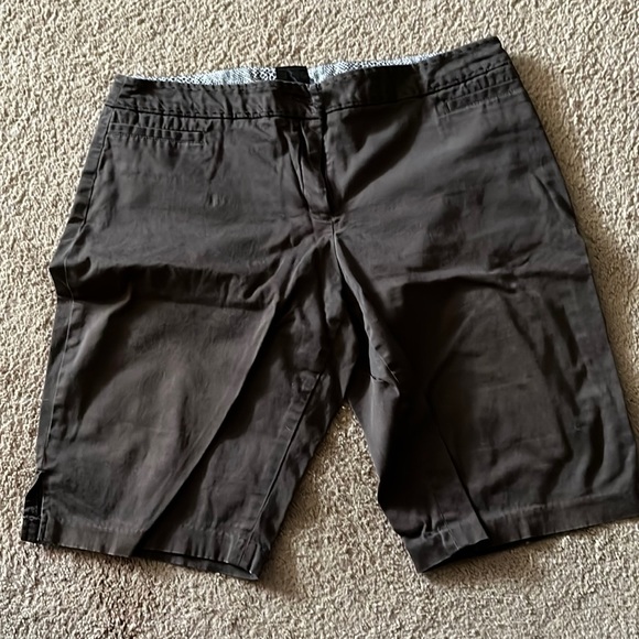 Womens shorts - Picture 1 of 3